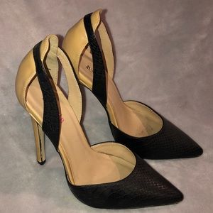 Power Heels 🖤